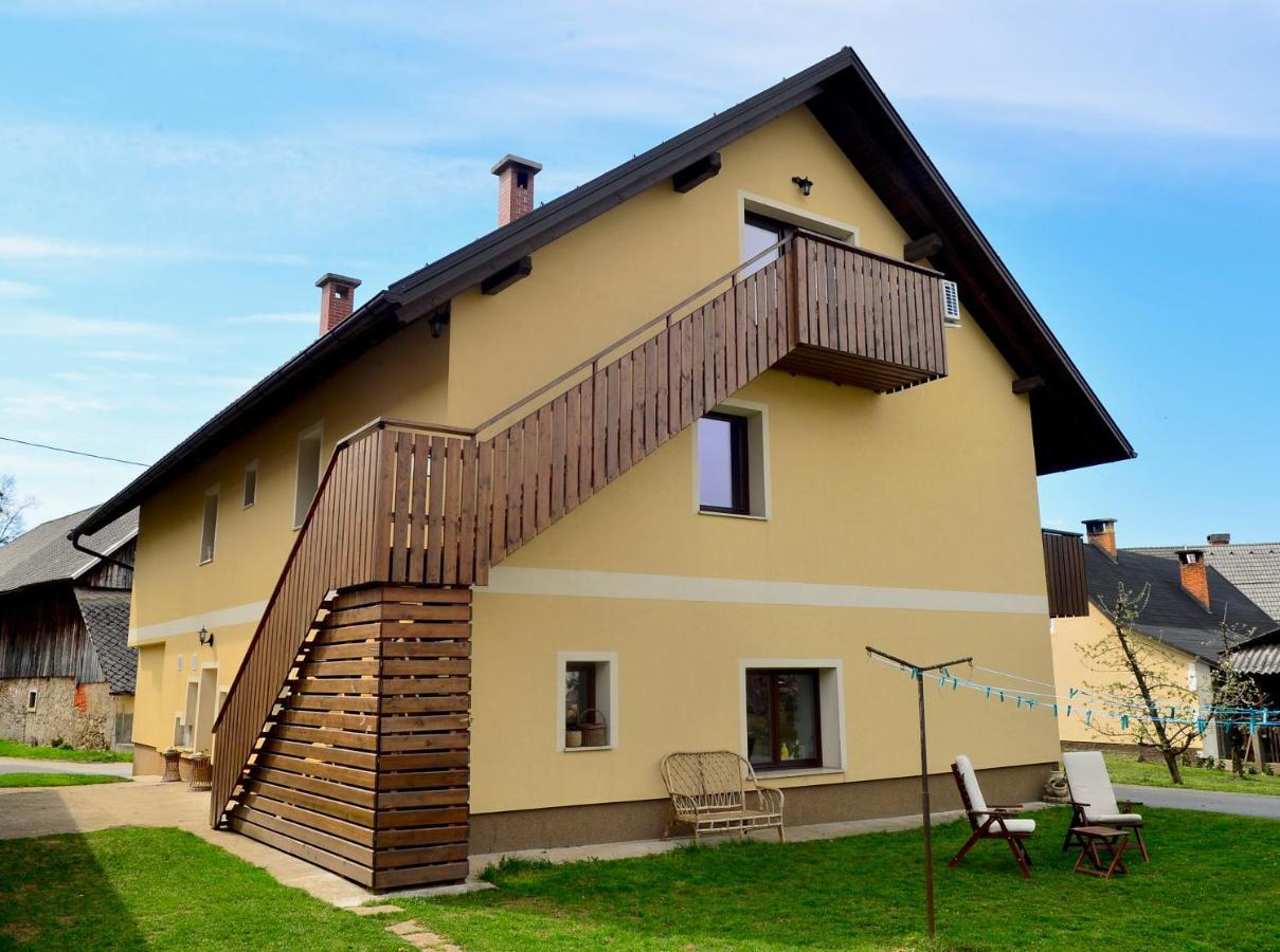 Villa Pr'Jernejc Agroturism Lesce  Exterior foto
