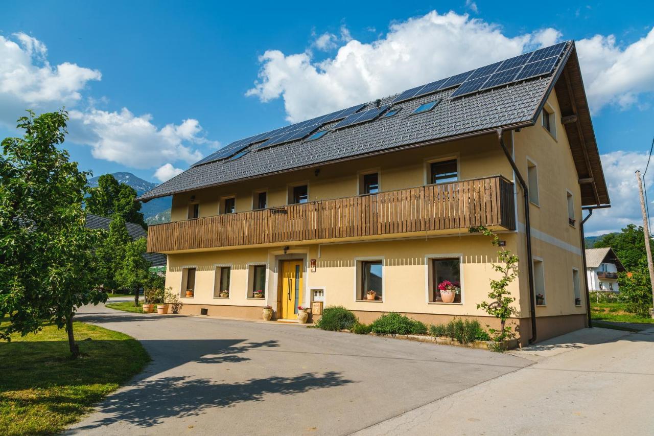 Villa Pr'Jernejc Agroturism Lesce  Exterior foto
