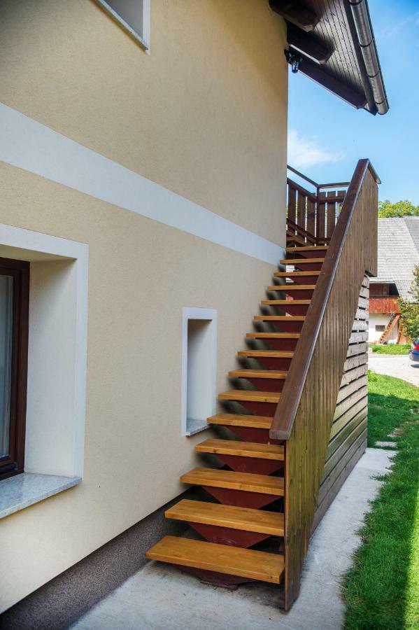 Villa Pr'Jernejc Agroturism Lesce  Exterior foto